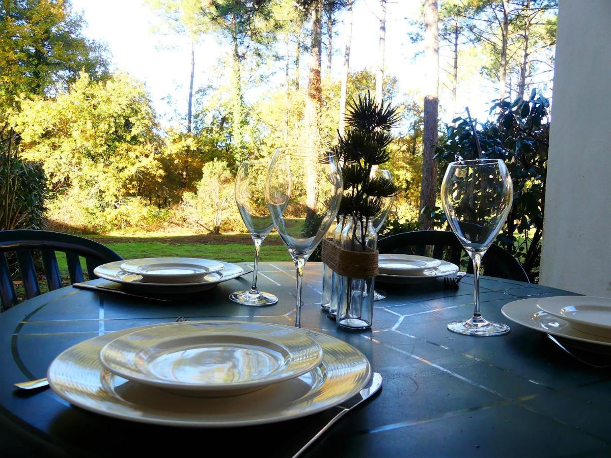 Appartement En Residence Pierre Et Vacance Au Golf 比斯卡罗斯 外观 照片