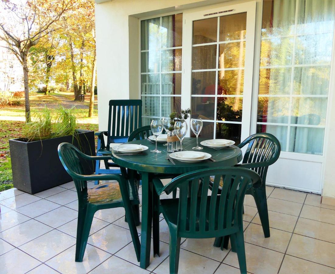 Appartement En Residence Pierre Et Vacance Au Golf 比斯卡罗斯 外观 照片