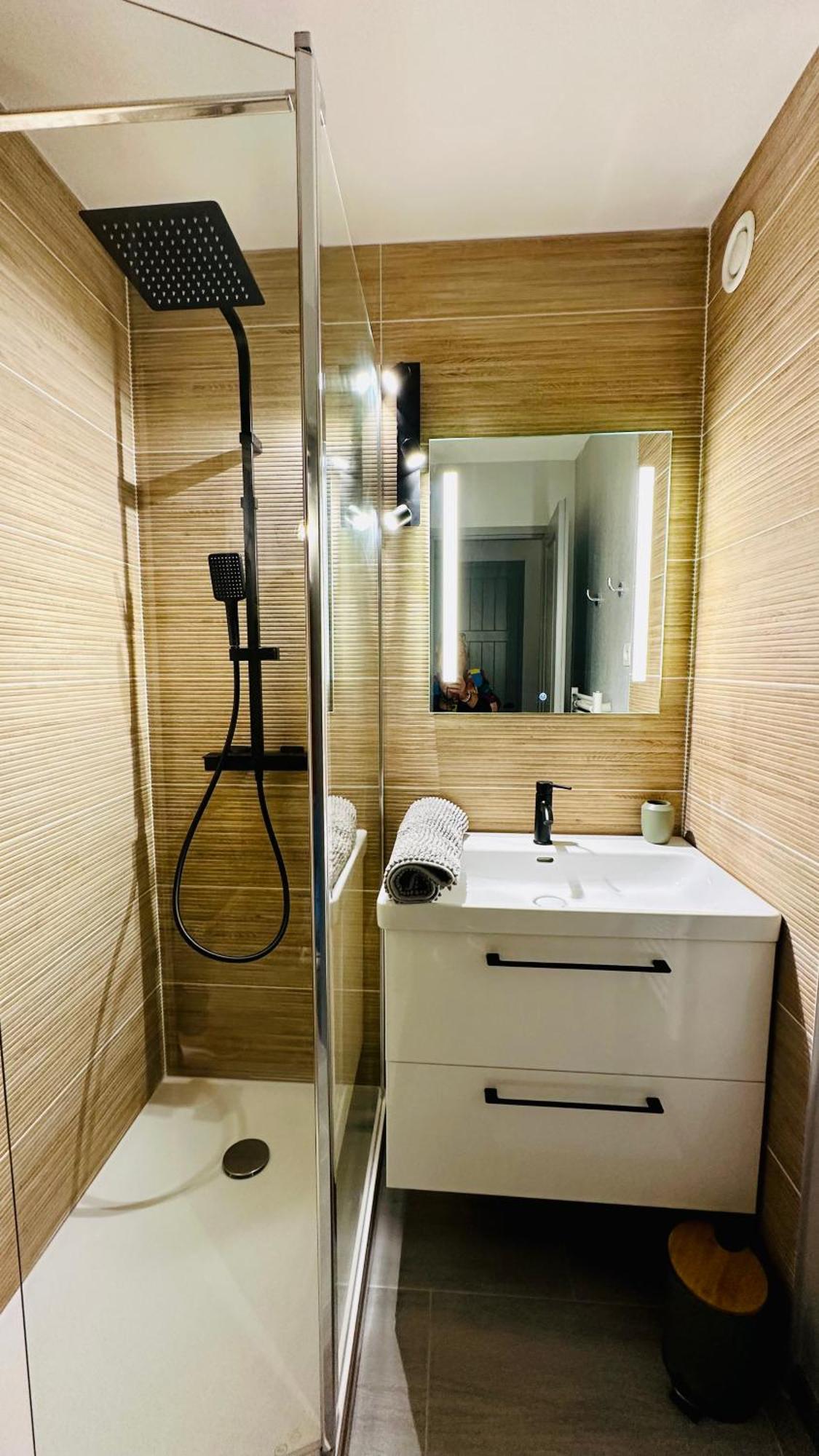 Appartement En Residence Pierre Et Vacance Au Golf 比斯卡罗斯 外观 照片